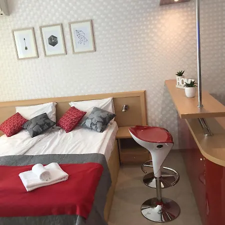 Miramar Palace -apartament 211s Apartment